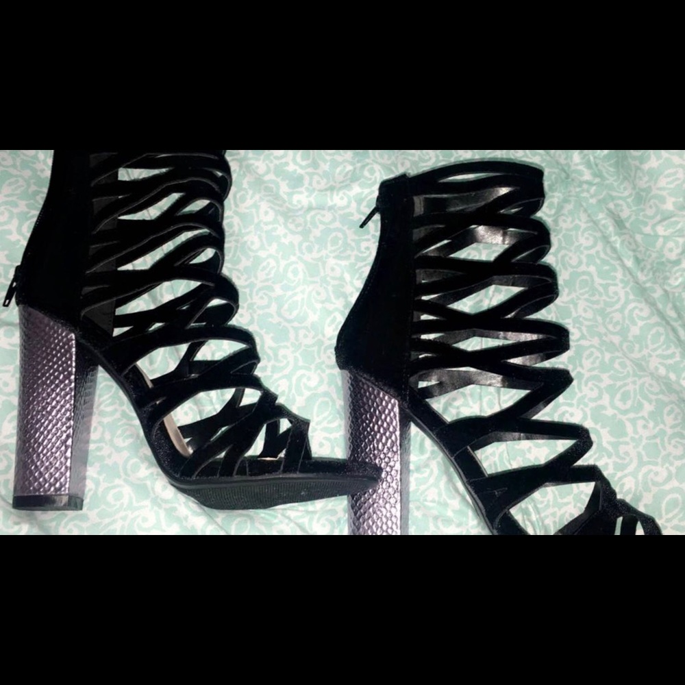 Lola Shoetique NWOT